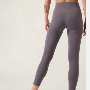 NWT Athleta grey Salutation Stash 7/8 Tight